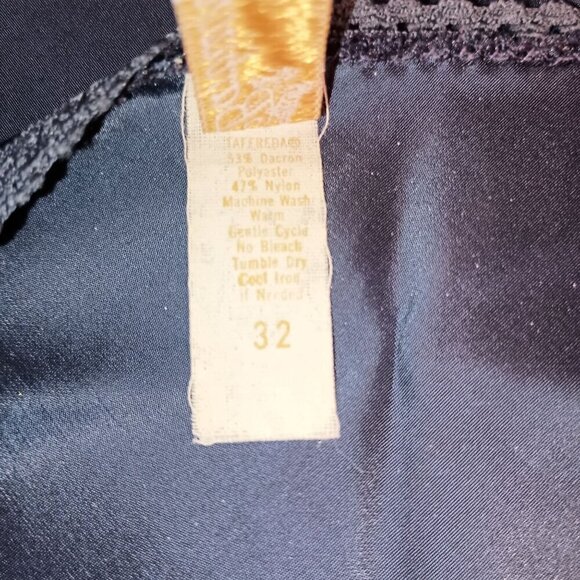 Barbizon Vintage Slip Dress/Lingerie Whimsy Goth Lace Trim Satin Adj Strap sz 32 - Picture 4 of 6